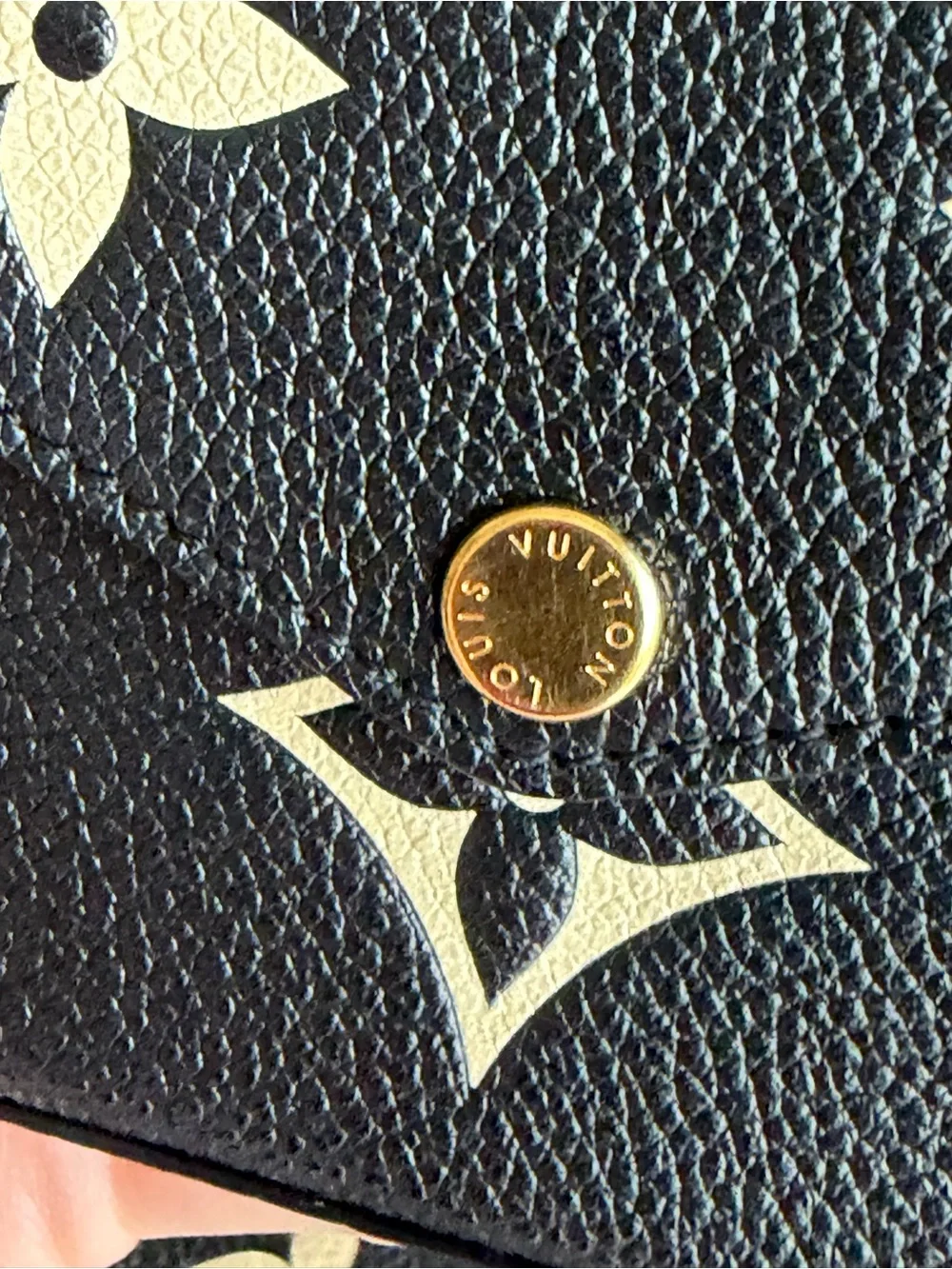 Authentic Louis Vuitton Felicie Pochette Bicolor Black Noir & Cream Crossbody